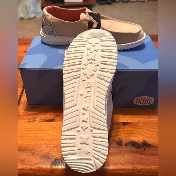 NWT Hey Dude shoes, Size 7. Wendy-Rose Flower. - Picture 6 of 10